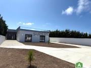 Moradia nova T3 com terreno junto do mar Serra do Bouro,...