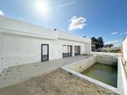Moradia Nova T4 C/ 3 Suites e Piscina Azeitão