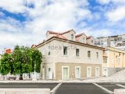 Moradia, Paço de Arcos, Oeiras e São Julião da Barra...