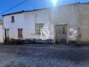 Moradia para reconstruir na localidade de Abrunheira,... Moradia para reconstruir na localidade de Abrunheira,...