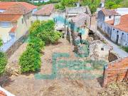 Moradia para recuperar 323 m², dois pisos, 25 minutos de...