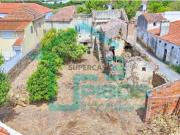 Moradia para recuperar 323 m², dois pisos, 25 minutos de...