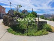 Moradia para recuperar na aldeia de Nozelos, Torre de...