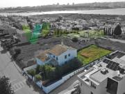 Moradia com Terreno de 615m² e Vista Desafogada sobre a...