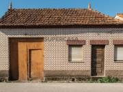 MORADIA T3 PARA RECONSTRUÇÃO COM PROJETOAPROVADO EM...