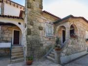 Moradia, Parada de Todeia