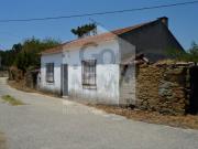 Moradia perto da Praia Fluvial do Trízio