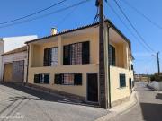 Moradia pronta a habitar de 305m2 na localidade de Pala,...