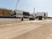 Moradia, Queluz e Belas