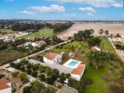 Moradia Quintinha com piscina de água salgada em...