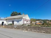 Moradia rés do chão com terreno, em Vale de Porco, Mogadouro