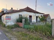 Moradia rústica para recuperar a 5 minutos de Fátima