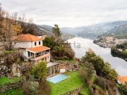 Moradia, Santa Cruz do Douro e São Tomé de Covelas