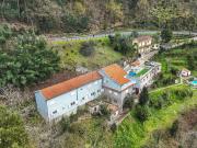 Moradia T10 à venda em Terras de Bouro