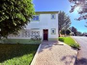 Moradia T1+1 com terraço a 10 minutos da Praia de São...