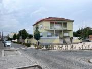 Moradia T12 à venda em Guimarães