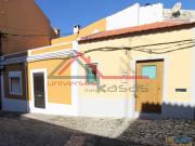 Moradia T1 em Setúbal Totalmente Remodelada! | 26044069911