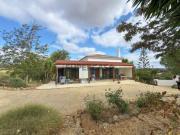 Moradia T2+1 com amplo terreno e jardim maduro conforto,...