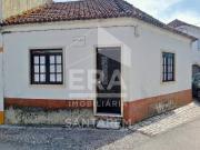 Moradia T2+1 com terraço e excelente luminosidade