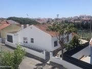 Moradia T2+1 no Centro do Estoril