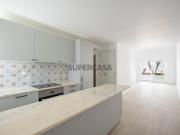 Moradia T2+1 no Centro Histórico de Setúbal com Logradouro Moradia T2+1 no Centro Histórico de Setúbal com Logradouro