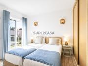 Moradia T2 + 1 inserida em condomínio fechado em...