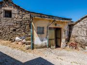 Moradia T2 à venda em Cinfães