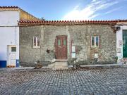 Moradia T2 à venda em Viana do Alentejo