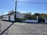 Moradia T2 à venda em Vila Facaia