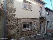 Moradia T2 Alcongosta, Fundo