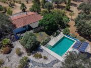 Moradia T2 auto sustentável em terreno 4,3 ha em Terena...