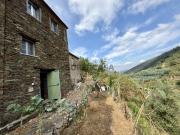 Moradia T2 com 3 pisos Casarias, Arganil