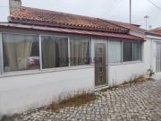 Moradia T2 com Aproveitamento de Sótão no Coração de...