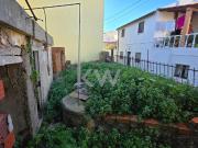 Moradia T2 com pátio para Reabilitar em Alfarelos