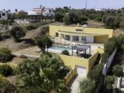 Moradia T2 com piscina e vista deslumbrante para o...