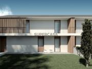 Moradia T2 Duplex com Jardim privativo e garagem Perto...