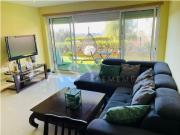 Moradia T2 em Banda com piscina, garagem e vista mar