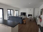 Moradia T2 em estado Novo com Logradouro e Saída para 2...