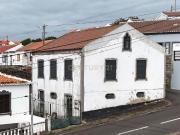 Moradia T2 em fase renovação em Porto Judeu, Ilha Terceira