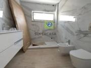 Moradia, bem localizada