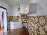 Moradia T2 em Santiago Maior e São João Baptista