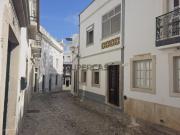 FANTÁSTICA MORADIA T2 COM PÁTIO EXTERIOR E TERRAÇO PARA...