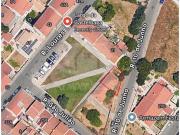 Moradia T2 com sto, em total remodelao, no Bairro da...