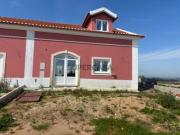 MORADIA T2 GEMINADA TOTALMENTE REMODELADA EM PAINHO CADAVAL