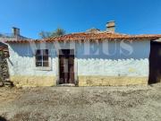 Moradia T2 R/c para Recuperar em Alcobaça Moradia T2 R/c para Recuperar em Alcobaça