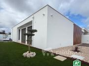 Moradia T2 térrea de qualidade superior com cave...