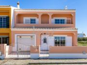 Moradia T3+1 com garagem e piscina, em Sagres, Vila do...