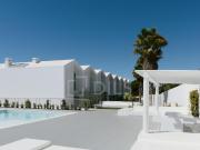 Moradia T3+1 com jardim em novo empreendimento na Fuseta