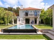 Moradia T3+1 com Piscina no Centro de Cascais Totalmente...