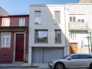 Moradia T3+1 com terraço e garagem Antas Porto
